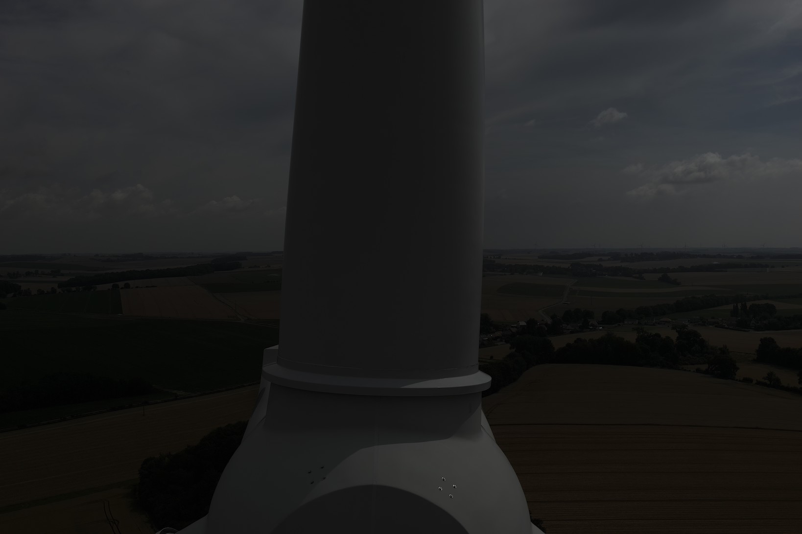 dark image
